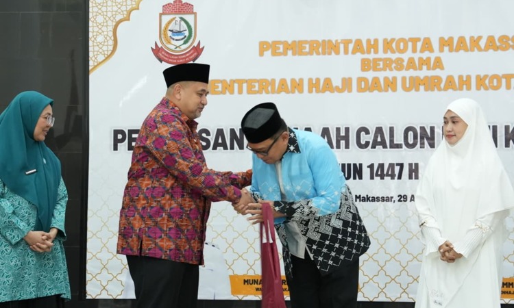 Wali Kota Makassar Appi Lepas 331 JCH Makassar, Tekankan Istitha’ah dan Pentingnya Kesehatan Jamaah