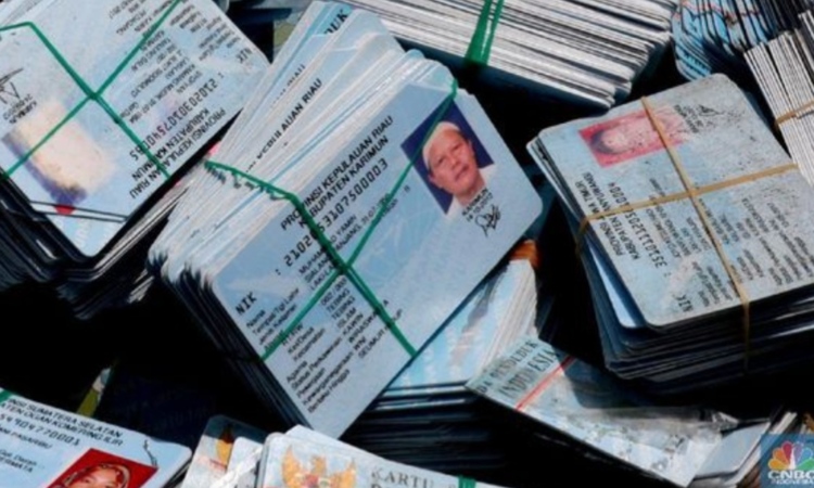 Penyerahan KTP di Front Office Gedung Dinilai Berpotensi Langgar UU Perlindungan Data Pribadi