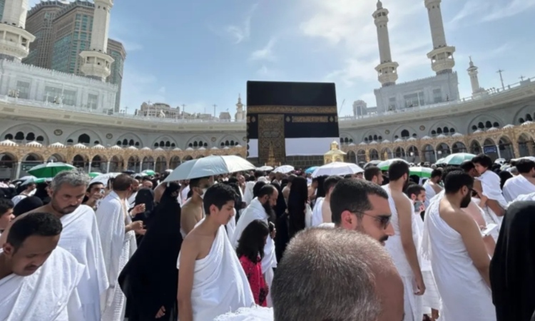 BPKN RI Ingatkan Bahaya Tawaran Haji Murah, Modus Visa Non-Haji Marak